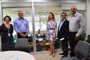 Semasa busca solu&ccedil;&atilde;o conjunta com a Sabesp para a falta de &aacute;gua em Santo Andr&eacute;