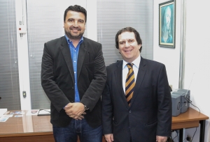 Presidente da C&acirc;mara de S&atilde;o Caetano visita F&oacute;rum da cidade