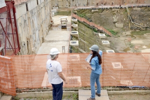 Obras e pr&eacute;dios p&uacute;blicos tamb&eacute;m s&atilde;o fiscalizados em busca da dengue
