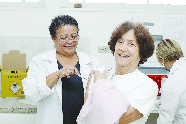 Secretaria de Sa&uacute;de de S&atilde;o Paulo antecipa vacina&ccedil;&atilde;o contra gripe